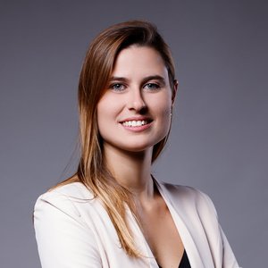 Karina Peres Silvério — Sócia-Fundadora e Advogada do ZS Advogados